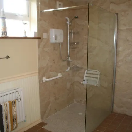 Swallows Rest Bed & Breakfast 4*